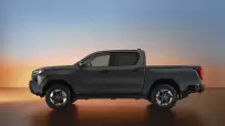 2025toyotahiluxbevhero7