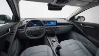 kia_niro_ivory_silver_interior_digital_1920x1080-002