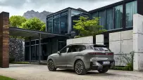 P90646007_highRes_bmw-ix5-60-xdrive-06