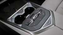 P90646031_highRes_bmw-ix5-60-xdrive-06