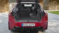 P90655809_highRes_bmw-ix4-m60-xdrive-i