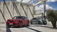 P90659264_highRes_bmw-ix4-highlight-sh